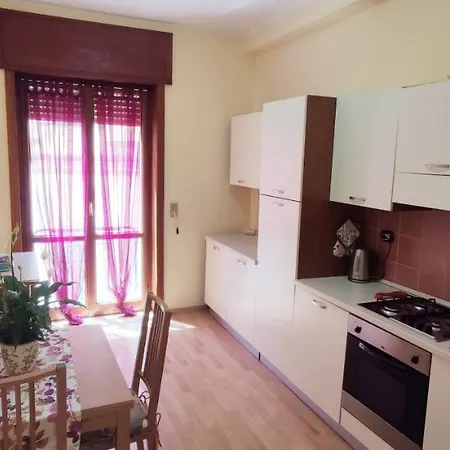 Apartment Family And Friends House